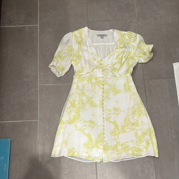 All Saints SZ 4 Elegant White and Yellow Floral Dress - Picture 1 of 3